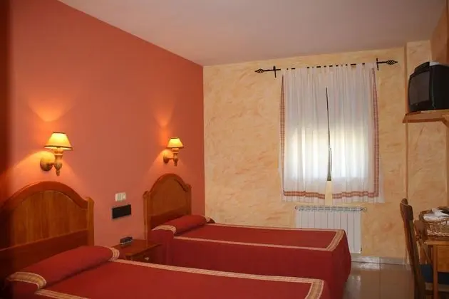 Basic Tek Büyük Yataklı Oda