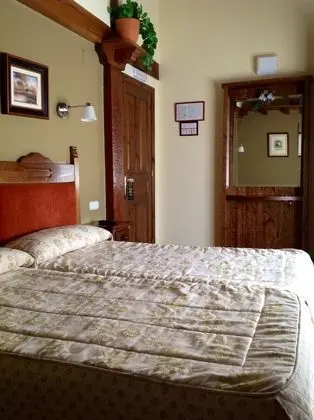 Tek Büyük veya İki Ayrı Yataklı Oda, Sigara İçilmez