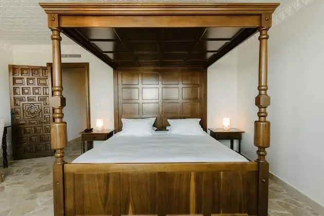 Superior Oda, 1 Büyük (Queen) Boy Yatak