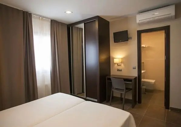 Tek Büyük veya İki Ayrı Yataklı Oda