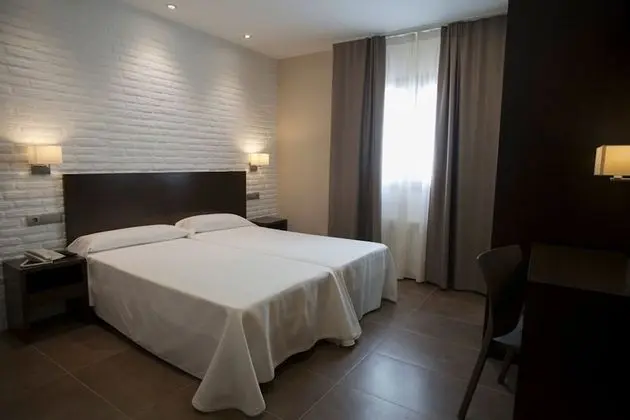 Tek Büyük veya İki Ayrı Yataklı Oda