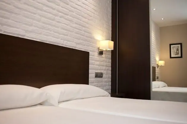 Tek Büyük veya İki Ayrı Yataklı Oda