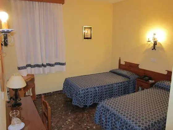 Tek Büyük Yataklı Oda