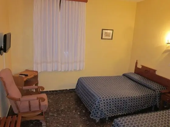 Tek Büyük Yataklı Oda