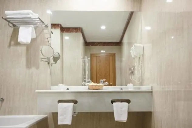 Tek Büyük veya İki Ayrı Yataklı Oda (New Area)