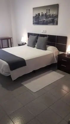 Tek Büyük Yataklı Oda, 1 Çift Kişilik Yatak