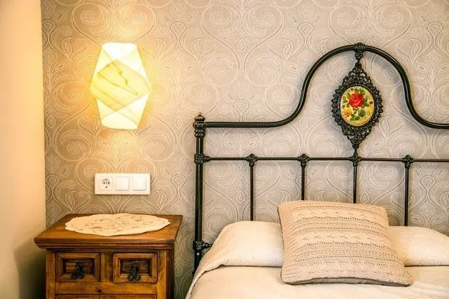 Tek Büyük Yataklı Oda (I)