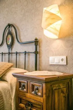 Tek Büyük Yataklı Oda (I)