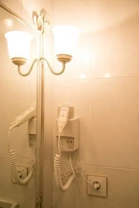 Tek Büyük Yataklı Oda (I)