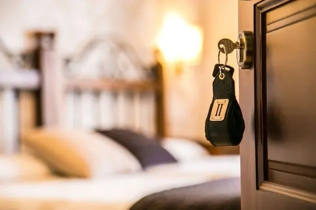 Tek Büyük Yataklı Oda (II)