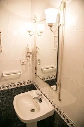 Tek Büyük Yataklı Oda (II)