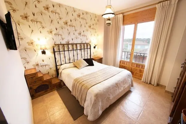 Tek Büyük Yataklı Oda (III)