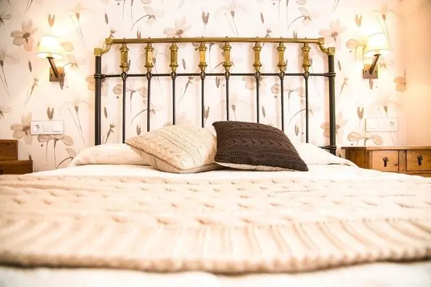 Tek Büyük Yataklı Oda (III)