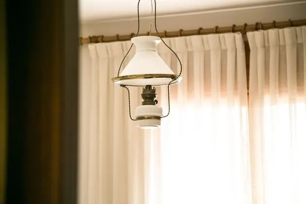 Tek Büyük Yataklı Oda (III)