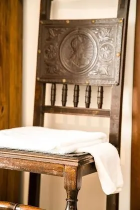 Tek Büyük Yataklı Oda (III)