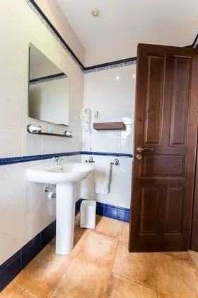 Tek Büyük Yataklı Oda (III)