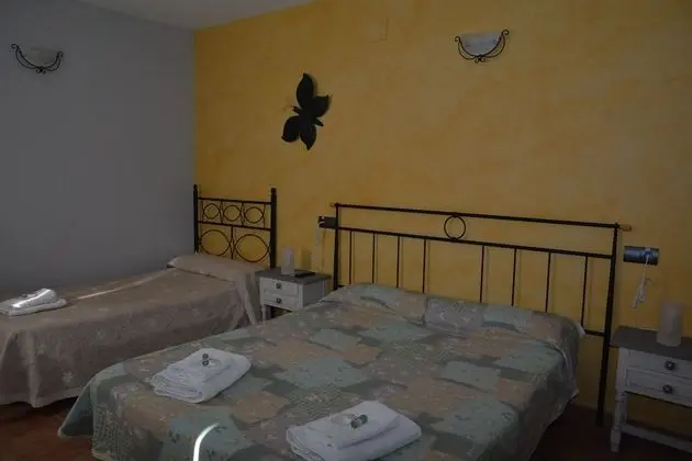 Üç Kişilik Oda, Dağ Manzaralı