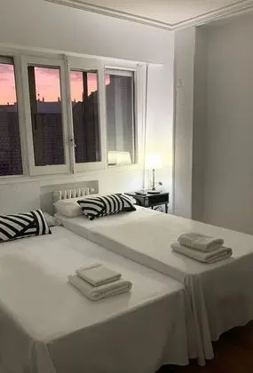 Tek Büyük veya İki Ayrı Yataklı Oda