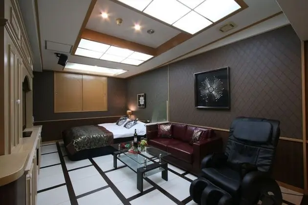 Basic Tek Büyük Yataklı Oda