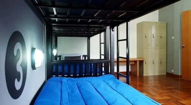 Female Dorm 6 beds