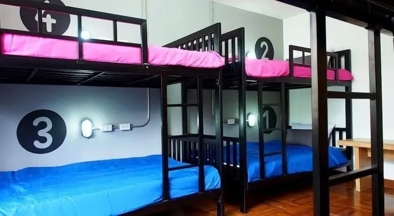 Female Dorm 6 beds
