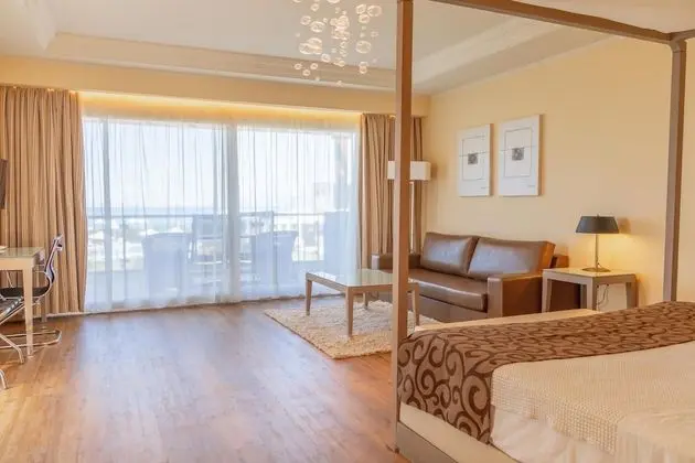 Premium Suite with Sea View