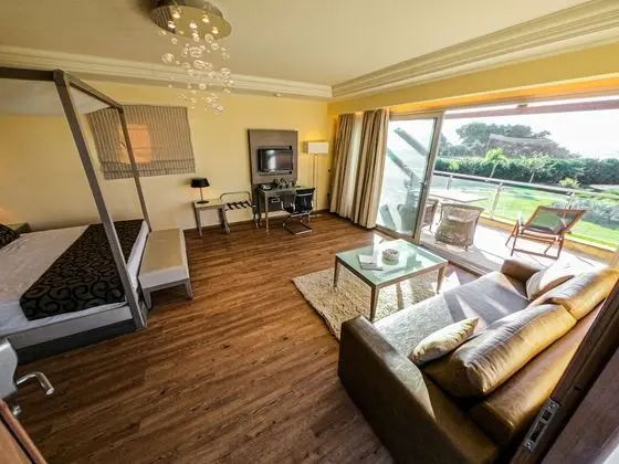 Premium Suite with Sea View