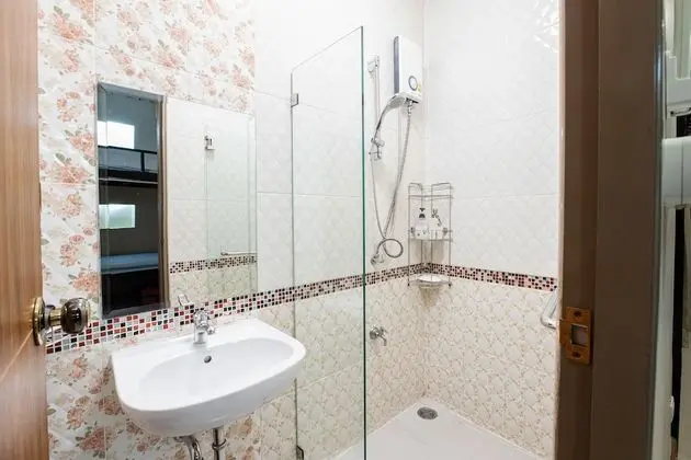 Basic Ortak Ranzalı Oda, Sadece kadınlar için