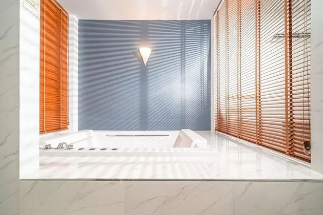 Deluxe Jacuzzi Villa
