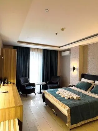 Luxury Tek Büyük Yataklı Oda