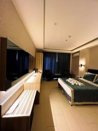 Luxury Tek Büyük Yataklı Oda