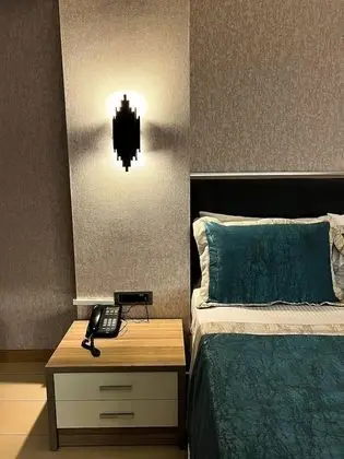 Luxury Tek Büyük Yataklı Oda