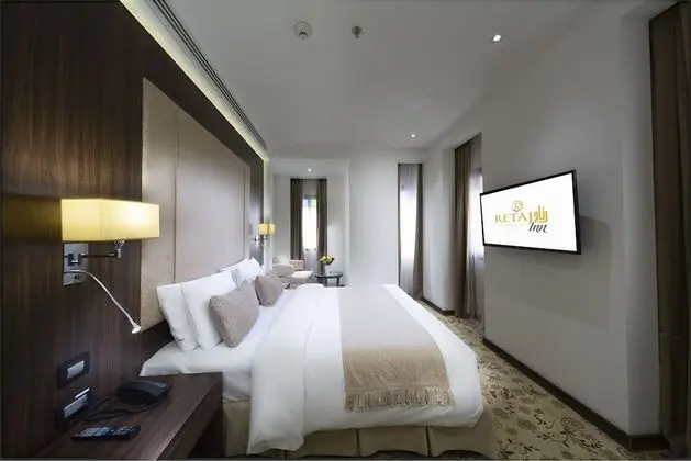 Junior Studio Suite