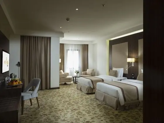 Junior Studio Suite