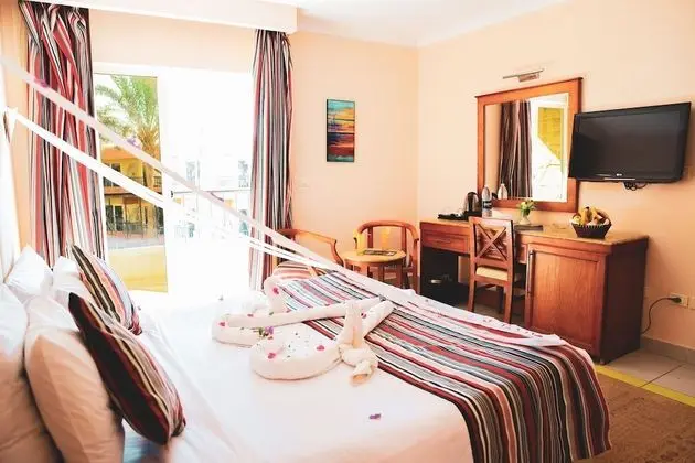 Deluxe Tek Büyük veya İki Ayrı Yataklı Oda, Deniz Manzaralı