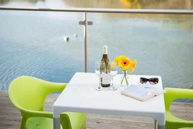 2 Berth Superior Lakeside Apartment