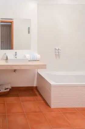 Tek Büyük Yataklı Oda, Balkon