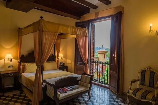 Tek Büyük Yataklı Oda