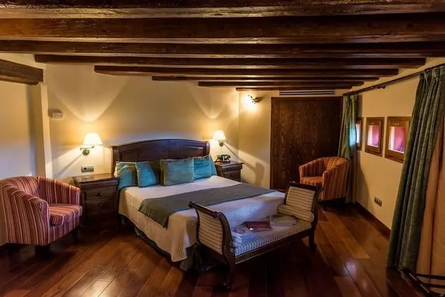 Tek Büyük Yataklı Oda