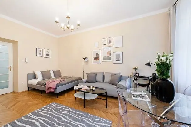 City Çatı Katı (Loft)