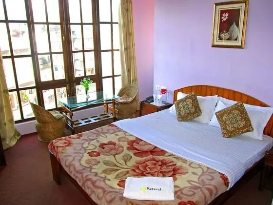 Standard Tek Büyük Yataklı Oda