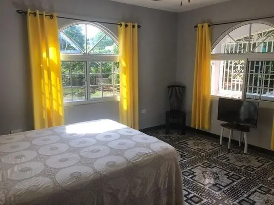 Elite Apart Daire, 1 Büyük (Queen) Boy Yatak ve Çekyat, Sigara İçilmez, Bahçe Manzaralı