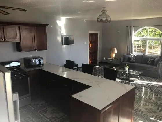 Elite Apart Daire, 1 Büyük (Queen) Boy Yatak ve Çekyat, Sigara İçilmez, Bahçe Manzaralı