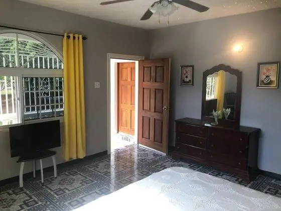 Elite Apart Daire, 1 Büyük (Queen) Boy Yatak ve Çekyat, Sigara İçilmez, Bahçe Manzaralı