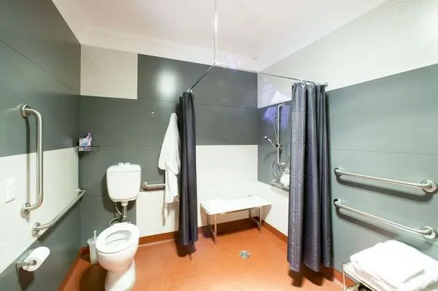 Standard Oda (Henderson Room Only)