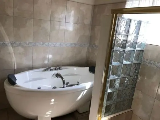 Luxury Süit, Banyolu/Duşlu (No Air Conditioning available)