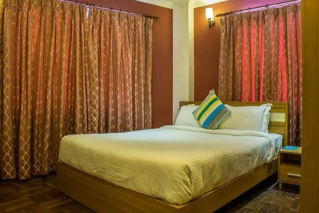 Standard Apart Daire, 2 Yatak Odası, Mutfak, Şehir Manzaralı