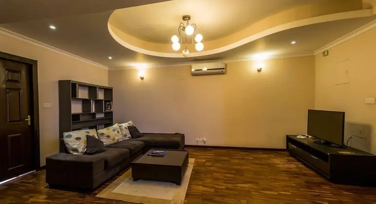 Standard Apart Daire, 2 Yatak Odası, Mutfak, Şehir Manzaralı