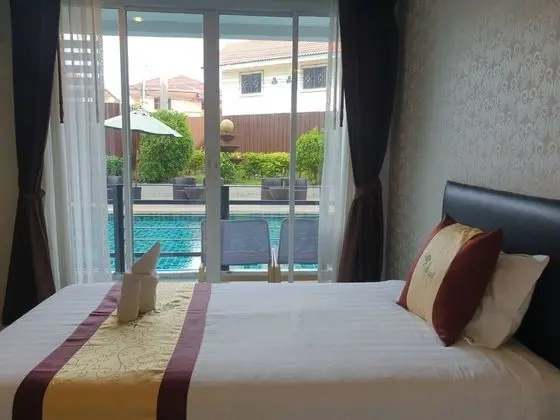 Superior Tek Büyük veya İki Ayrı Yataklı Oda (Poolside)