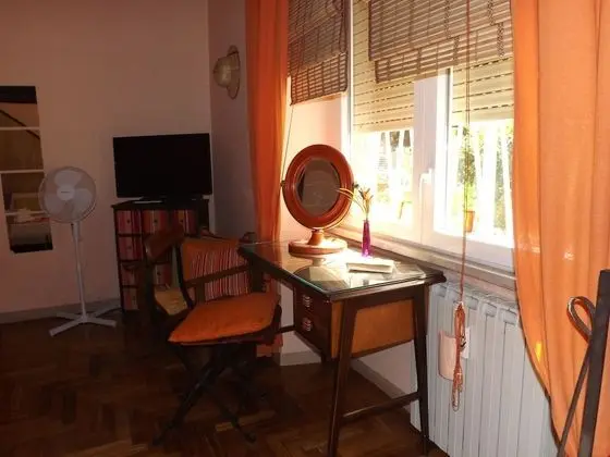 Üç Kişilik Oda, Bahçe Manzaralı